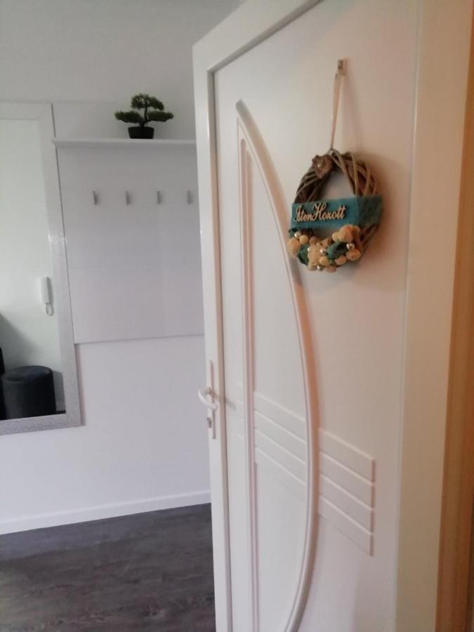 Salvus Apartman Apartment Eger Luaran gambar