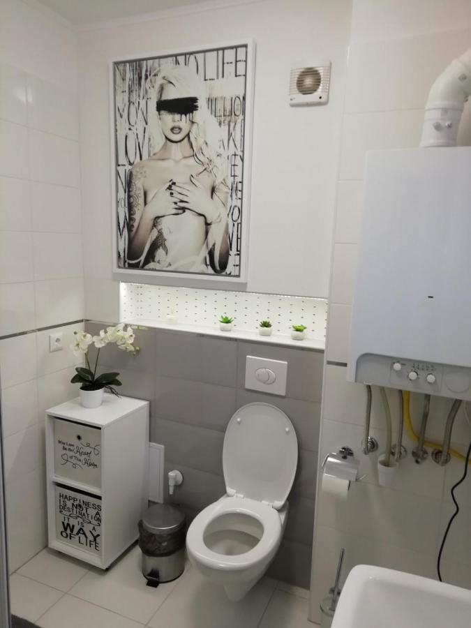 Salvus Apartman Apartment Eger Luaran gambar