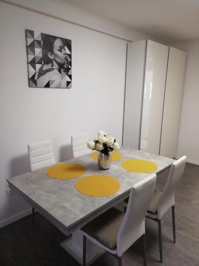 Salvus Apartman Apartment Eger Luaran gambar